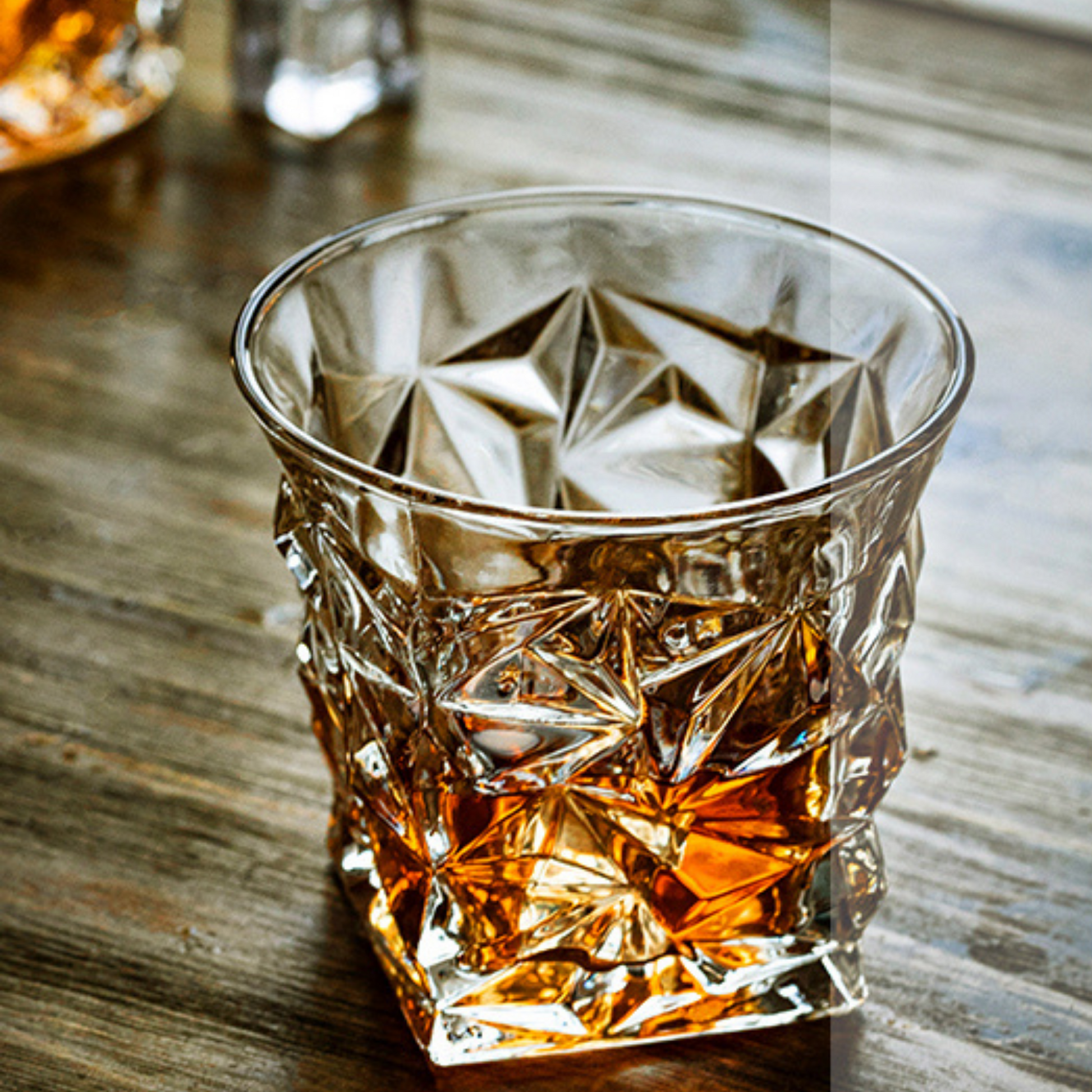 Whiskey Glasses 9oz Premium Scotch Glasses Set of 2 - Old Fashioned Whiskey - HomeWondersUSA